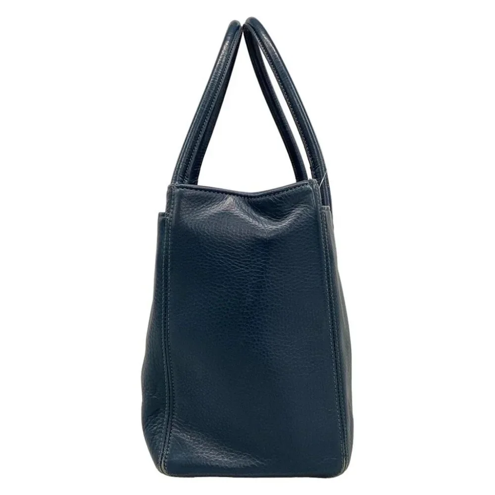 CHANEL Executive Tote Line - Blue Grained Calf Leather Tote Bag - Picture 4 of 14